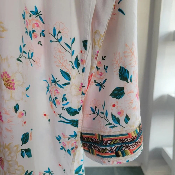 Linda Anderson Peasant Boho Floral 3/4 Sleeve Embroidered Tunic (Plus Size: XXL) - Picture 8 of 15